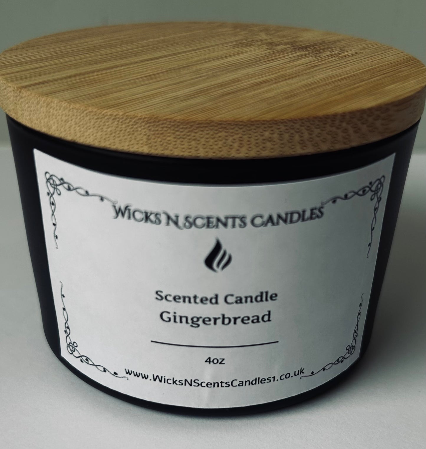 4oz Jar Candle Gingerbread